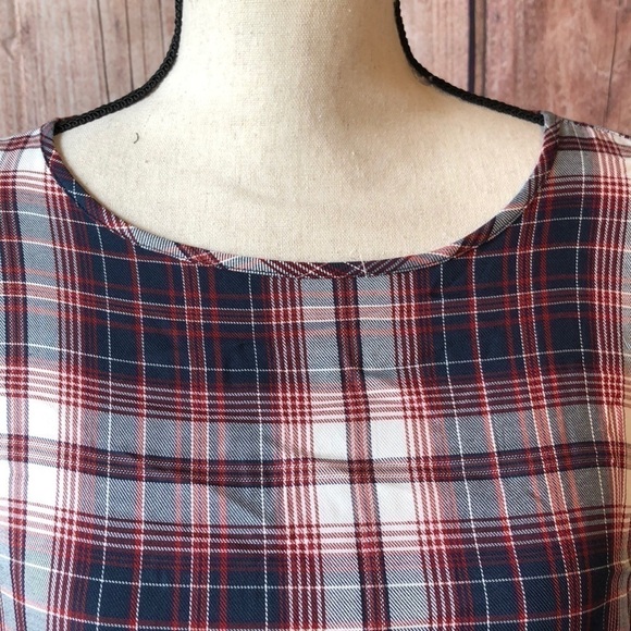 COMO Blu Tunic Size Large Red Plaid Blouse 3/4” Bell Sleeves Back Keyhole New - Picture 4 of 8